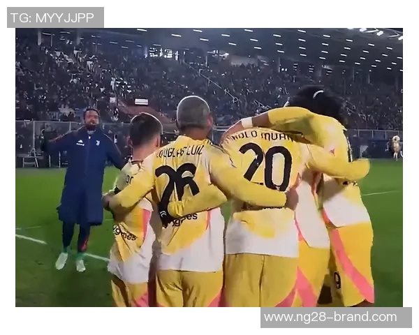 德甲激战：尤文图斯狂胜曼联五球引发全场热烈反响