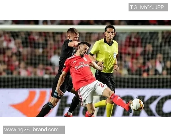 足总杯精彩对决拜仁6-2本菲卡神扑引发争议判罚全场沸腾